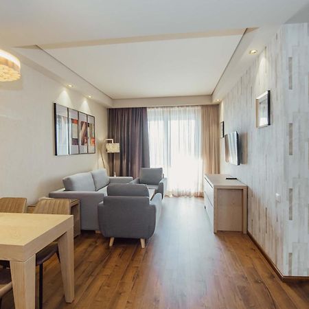 Dreamland Oasis Aparthotel Kobuleti Exteriör bild