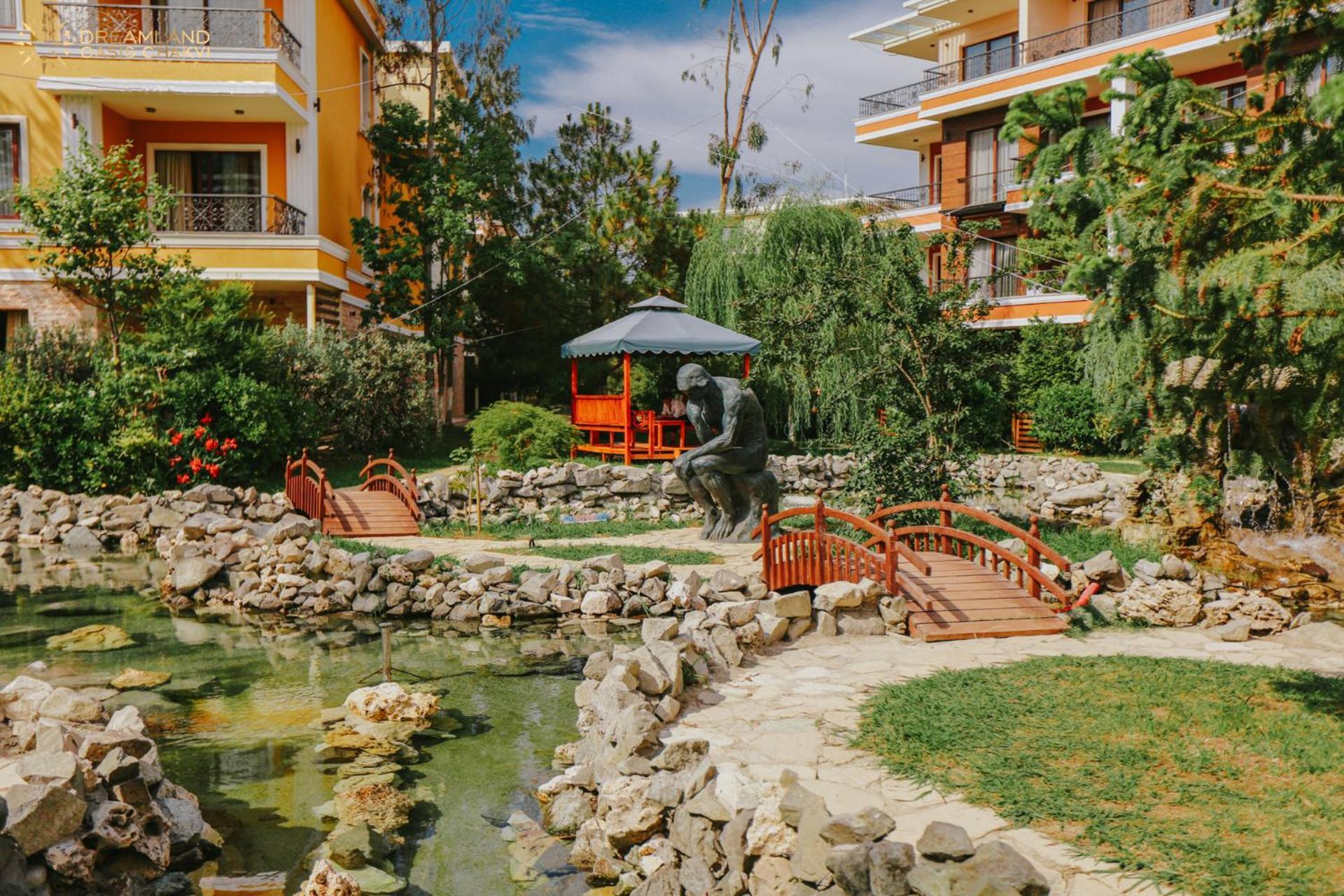 Dreamland Oasis Aparthotel Kobuleti Exteriör bild